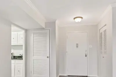 Image de luxurios one bedroom condo. To stay and relax, near to metro and old town, Dc