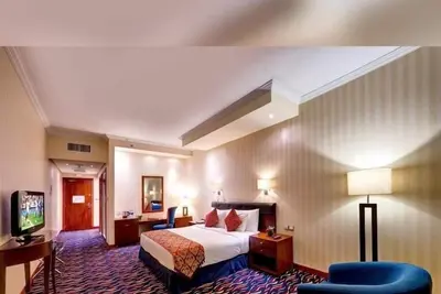 Image de Three Bedroom Suite Near Mashreq Metro Station