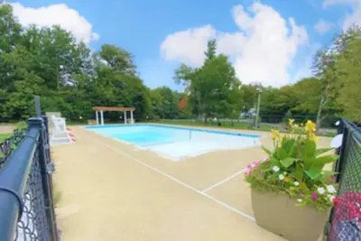 New! ! Peaceful & relaxing Tobyhanna home w/game Room+Grill & Pool access! \n\n