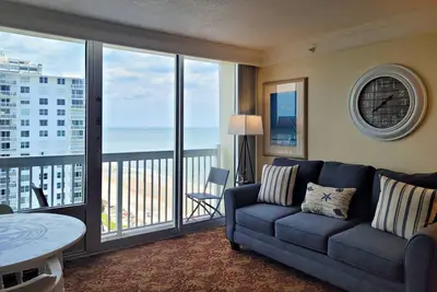 Image de Free Daily Activities-Affordable/Clean/Attractive-12th Floor Suite at Oceanfront Daytona Bch Resort!