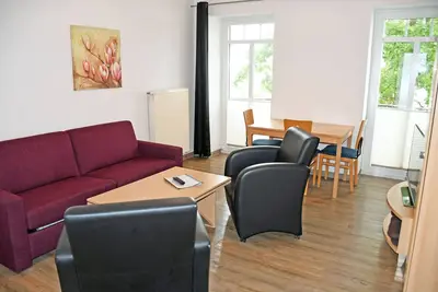 03 Schöne 2-raum-fewo mit Seeblick, Strandlage mit Terrasse - Appartementhaus am Strand m. Balkon