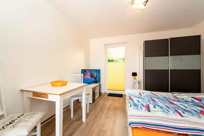 Image de 03 1-raum-ferienwohnung mit Terrasse - Appartementhaus mit Balkon im Ostseebad Göhren