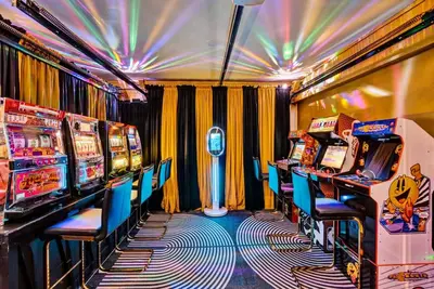Image de New Casino & Spa House | Relax w/ Sauna, Hot Tub & Games
