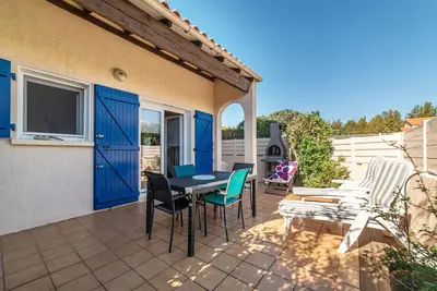 Image de Maison de vacances 'Mas Bleu' avec piscine partagée et jardin privé