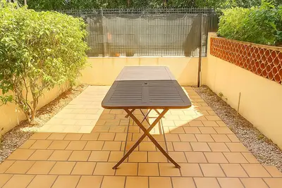 Image de Charmant pavillon climatisé avec piscine, proche plage