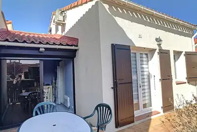 Image de Pavillon confortable à 10 min de la mer avec terrasse, parking et local à vélo