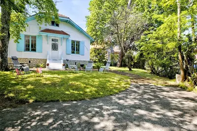 Image de Spacieuse villa à Arcachon - Terrasses, jardin, proche plages, 5 chambres pour 12 pers.