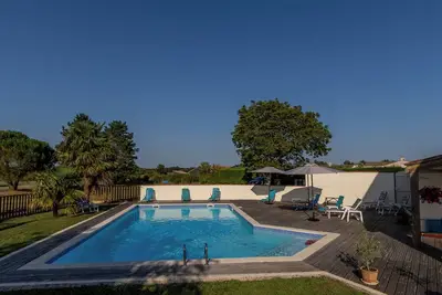 Image de Gite de charme, climatisé, dans une ancienne ferme, piscine à partager