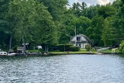 Image de Lake and kayak access, new kitchen and bathrooms