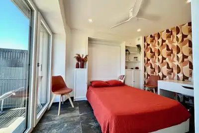 Image de \"Esterel\" - T2 33m2 + Terrasse et Jardin - Habitat Passif