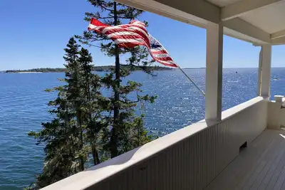 Image de Ocean front cottage on a drive-on island in Boothbay Harbor, Maine