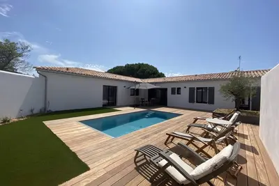 Image de Villa du Petit Sergent : Villa neuve avec piscine