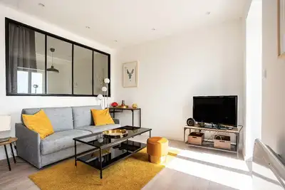 Superbe appartement avec balcon refait entièrement à neuf