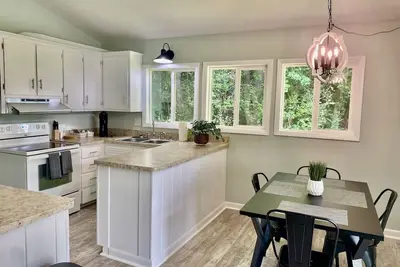 Image de Cozy Kilmarnock Cottage