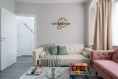 Image de Deluxe 3bed W/parking By Oceana Apartments® Near Wembley 35% Off Monthly Stays