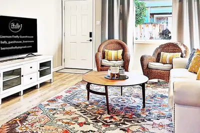 Image de Livermore Firefly Guesthouse - Family Friendly - near Downtown!