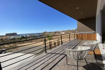 Image de Private Hot tub *walk to surf* Vacation Perfection