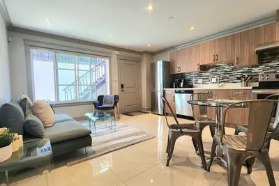 Image de Fifa Ready/ 17mins to Stadium & Fan Festival/Walk to Pubs/Bus/Skytrain