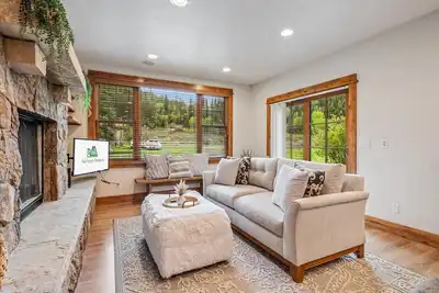 Image de Cozy Spacious Mountain Home Close To Everything