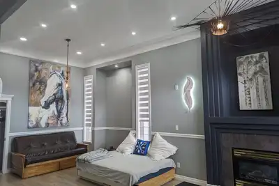 Image de Welcome to this spacious and luxury 4bed 3 bath