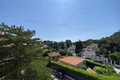 Image de Appartement avec balcon, proche commerces et plages