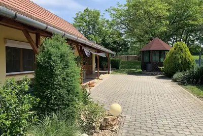 Image de \" Poldis Tanya\" - Ihr Wohlfühl- Ferienhaus im Beliebten Buzsak