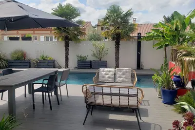 Image de Grande et magnifique villa au calme avec piscine tout confort.