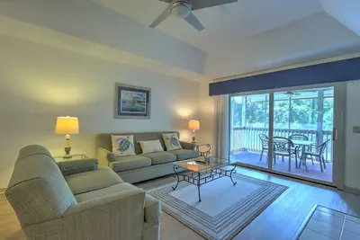 Image de 28 Kingston Cove - 3 Bedroom Home with Spacious Screened Deck and Lagoon View