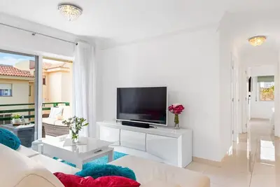 Image de CristiSmart Home, Hi-End Services, Media Streaming