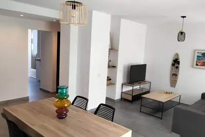 Image de Appartement Terre et Mer. . . situé entre ville historique et plages