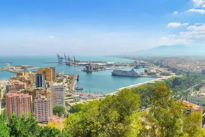 Image de Bel appartement de 4 chambres à Malaga