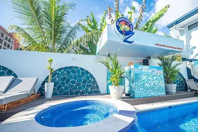 Image de Hotel Oz • Bachelor Pad Poolside Bar