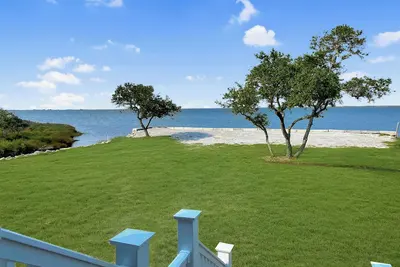 Image de Cedar Island Bay ~ Great Sunrises & Water Views ~ Quiet Setting ~ Adults Only!