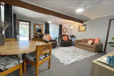 Image de \"namaste\" is a Charming, Comfortable 2 Bedroom Holiday Home