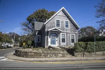 Heart of the village of Woods Hole!