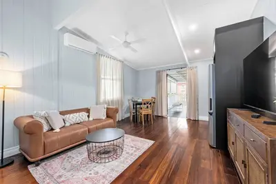 Image de The Deck! 2 Bed/1 Bath/1 Car ~ New Farm