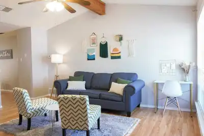 Image de Unplug at our family-friendly home with a spacious yard close to Fort Cavazos!