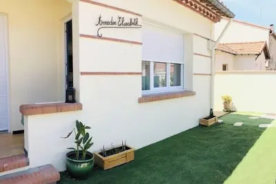 Image de Coquette maison en bord de mer. Idéal couple!