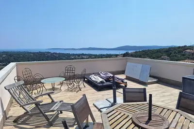 Image de Bel appartement avec rooftop et magnifique vue mer.