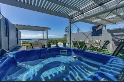 Image de Beachfront apartment
