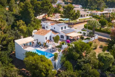 Image de Villa Tres Leones met Privé Zwembad en Buitenkeuken