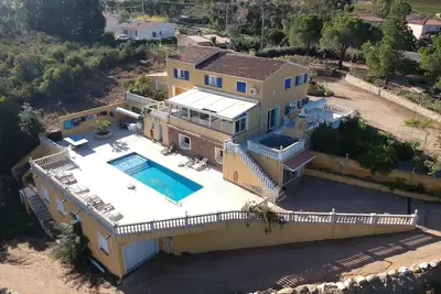 Image de Villa Le Clos des Chênes de 280m2 avec piscine 13 couchages