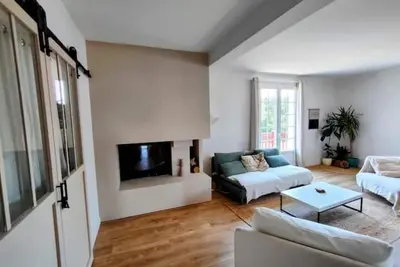Image de Appartement Moderne et Spacieux Dans Belle Maison Basque