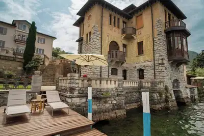 Image de Villa Cecilia - luxurious and elegant liberty lake-front villa