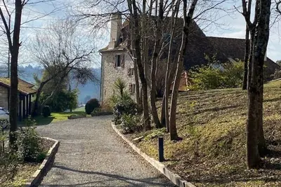 Image de Charming Bearnaise farmhouse with swimming pool