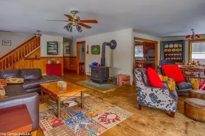 Image de Luxurious Home 11 miles from Killington and Okemo