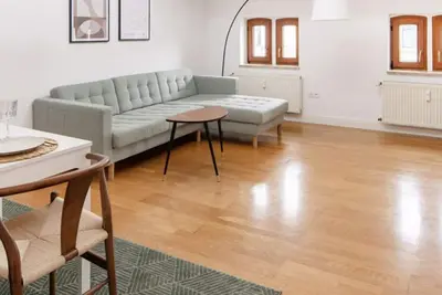 Image de Stylish and spacious apartment only 10 minutes from the center