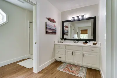 Mena Getaway w/ Pool - 6 Mi to Wolf Pen Gap!