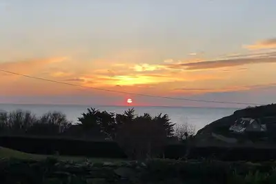 Image de Complètement à l'ouest face à la mer