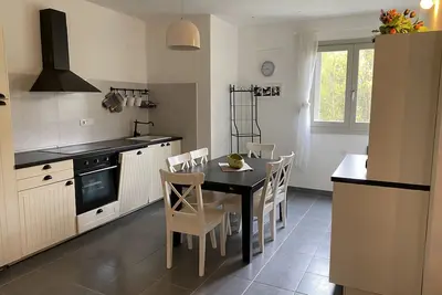 Image de Villa-Villa-Salle de bain privée séparée-Vue sur Parc